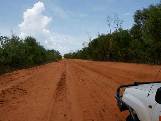 4wd track and 4x4 road to Cape Leveque 